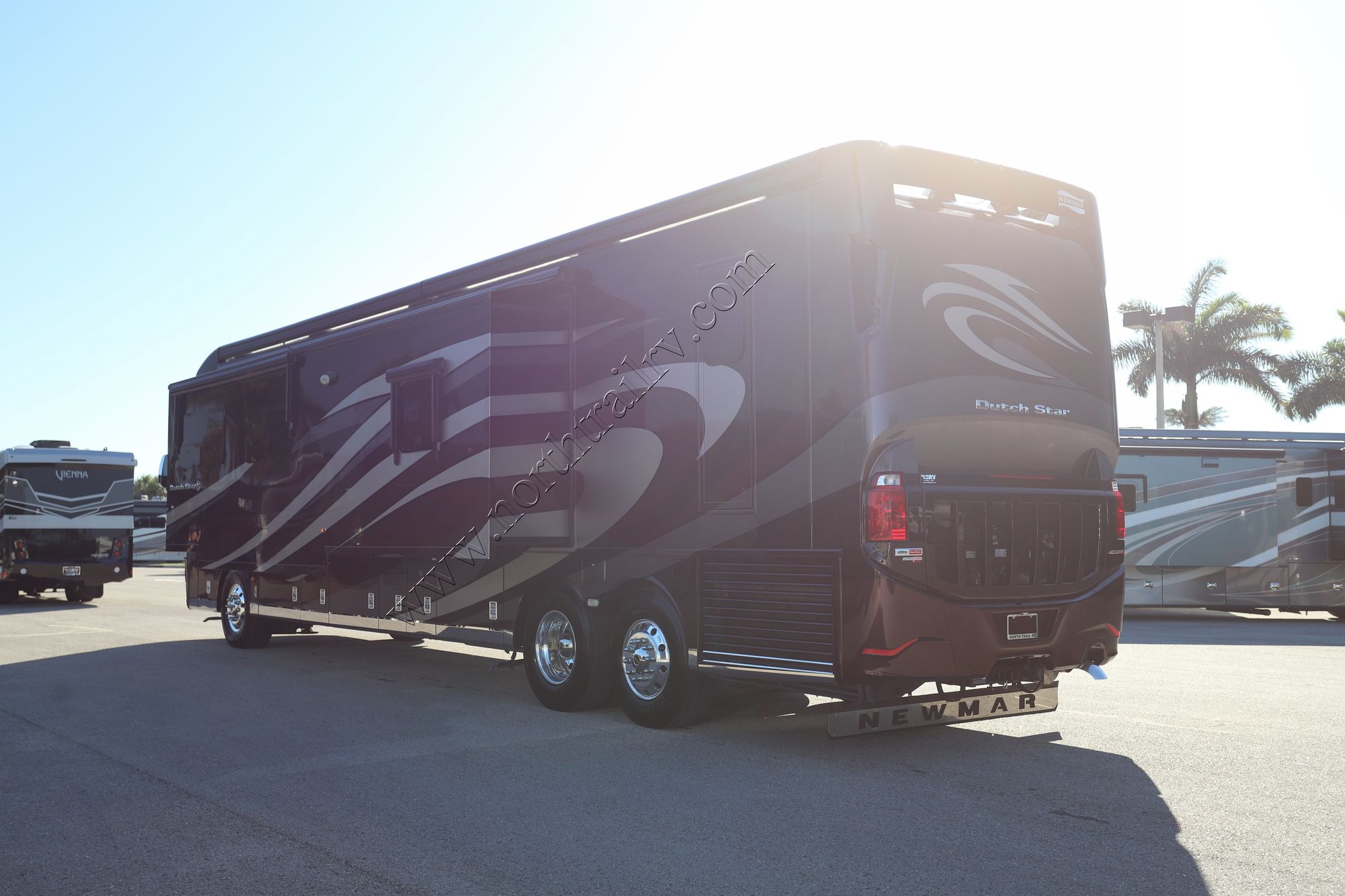 Used 2018 Newmar Dutch Star 4369 Class A  For Sale