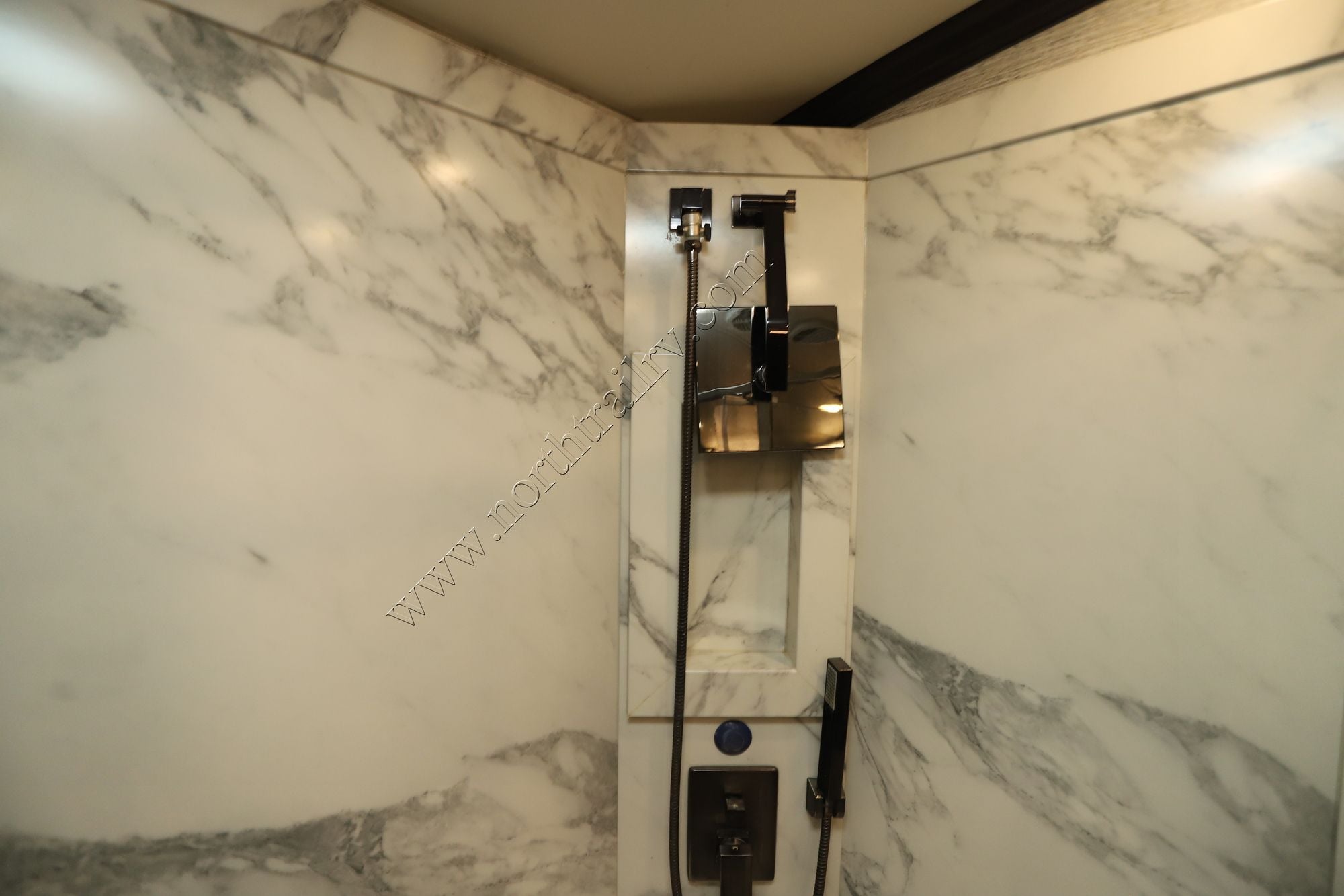 Used 2018 Newmar Dutch Star 4369 Class A  For Sale