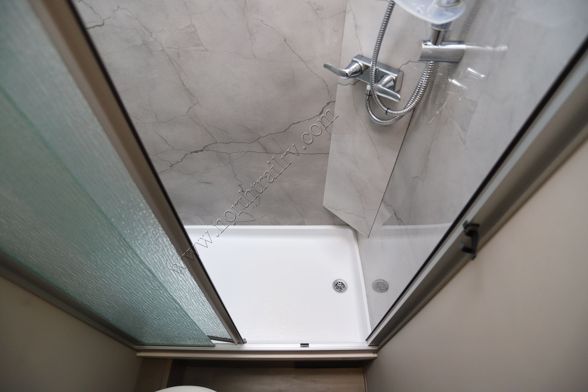 Used 2025 Renegade Rv Vienna 25RML Class C  For Sale