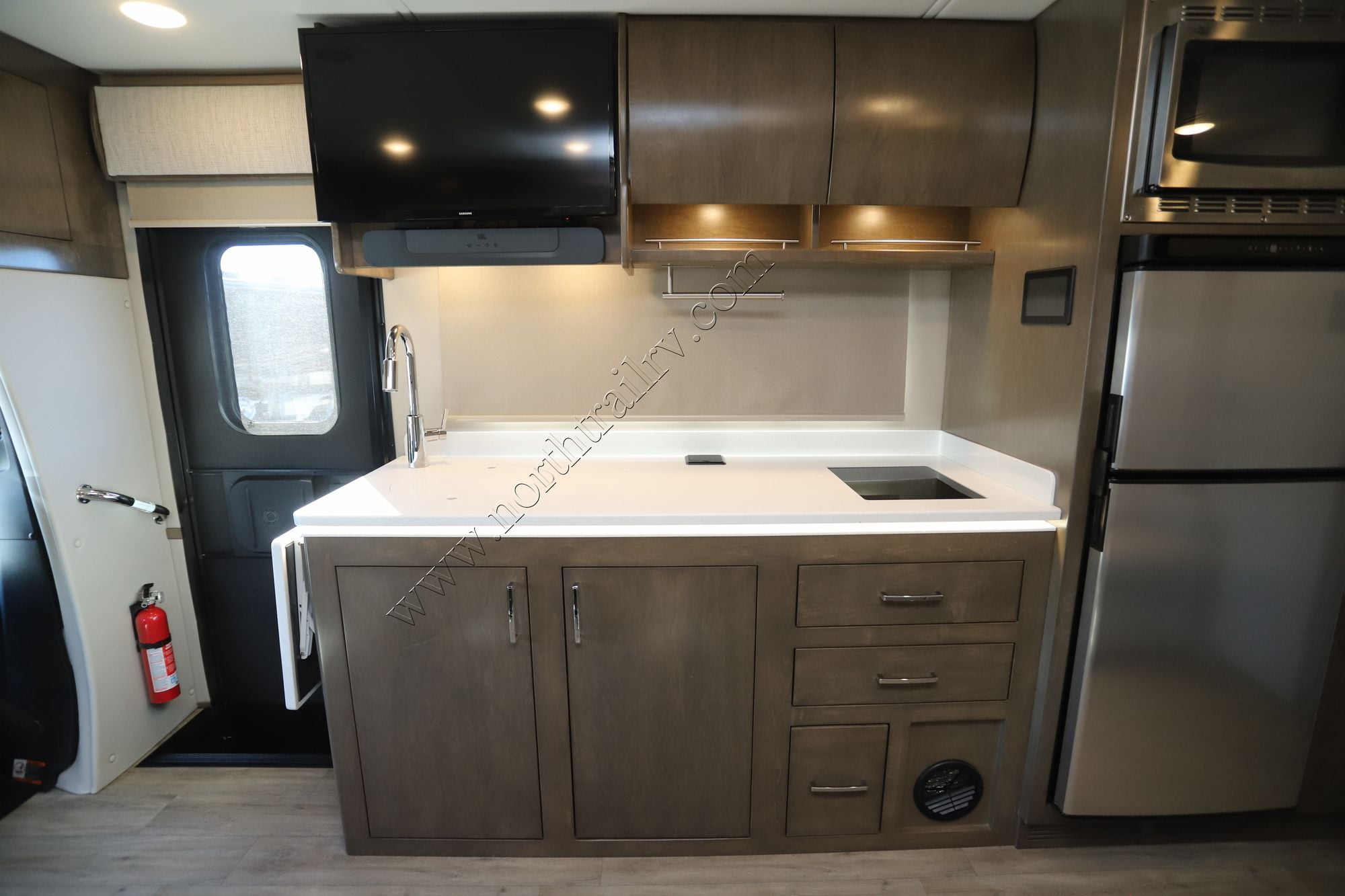Used 2025 Renegade Rv Vienna 25RML Class C  For Sale