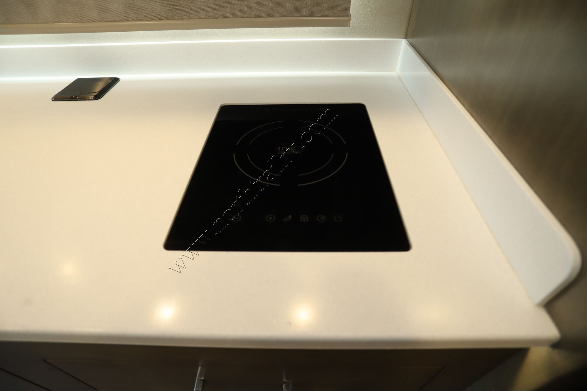 Used 2025 Renegade Rv Vienna 25RML Class C  For Sale