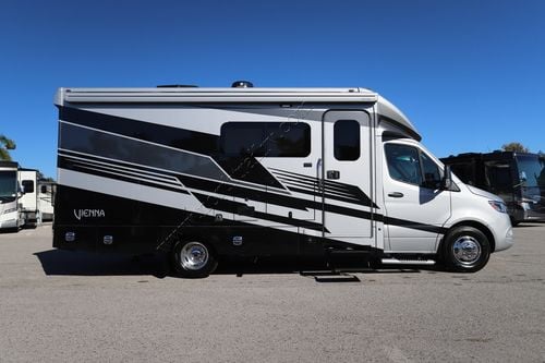 2025 Renegade Rv Vienna 25RML