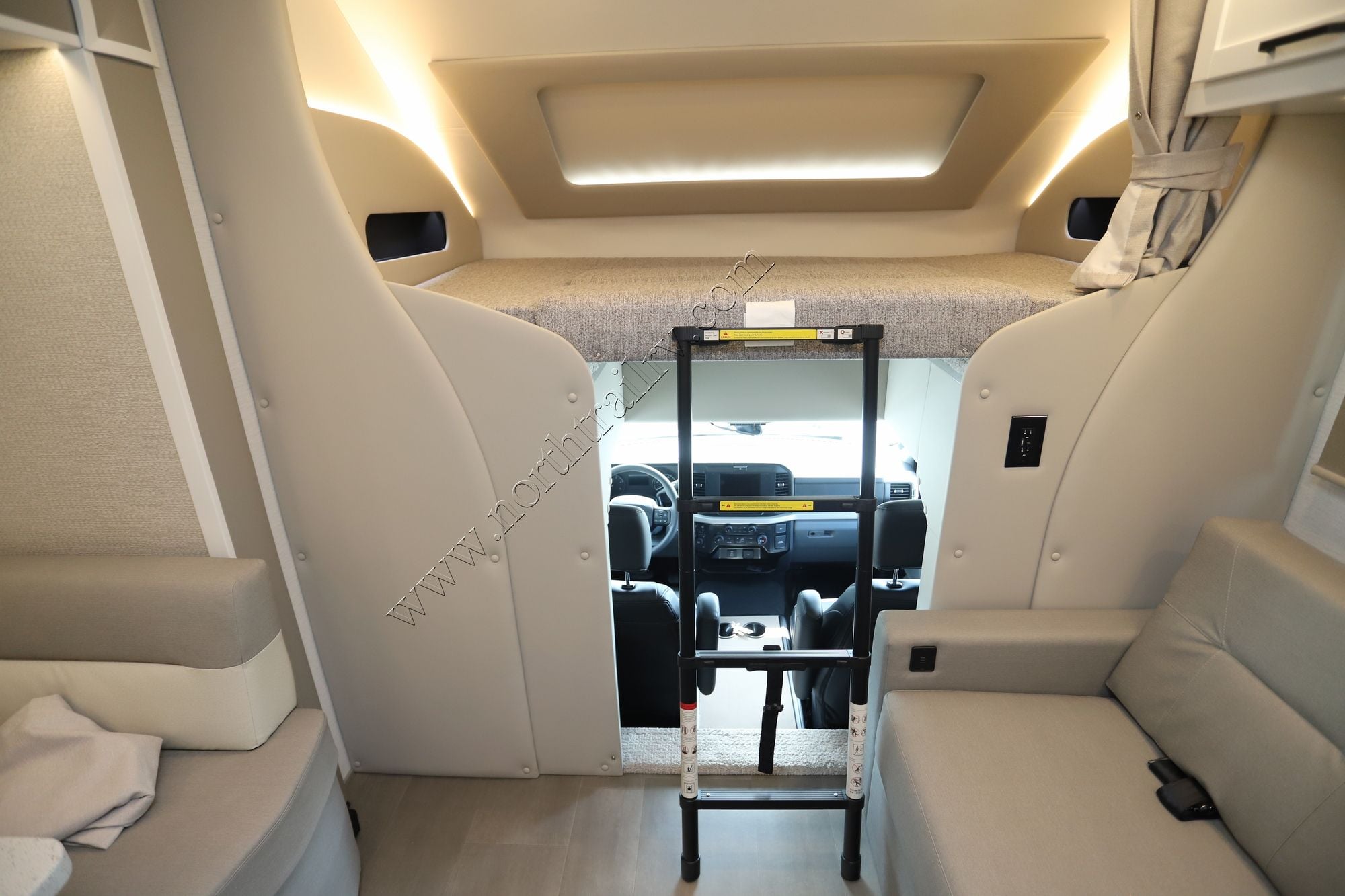 New 2026 Renegade Rv Veracruz 32VDS Super C  For Sale