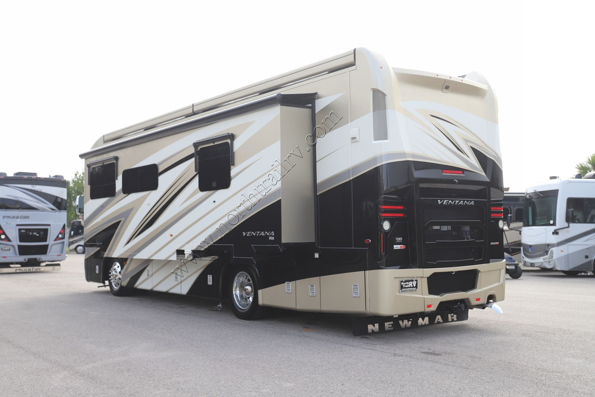 Used 2023 Newmar Ventana 3407 Class A  For Sale