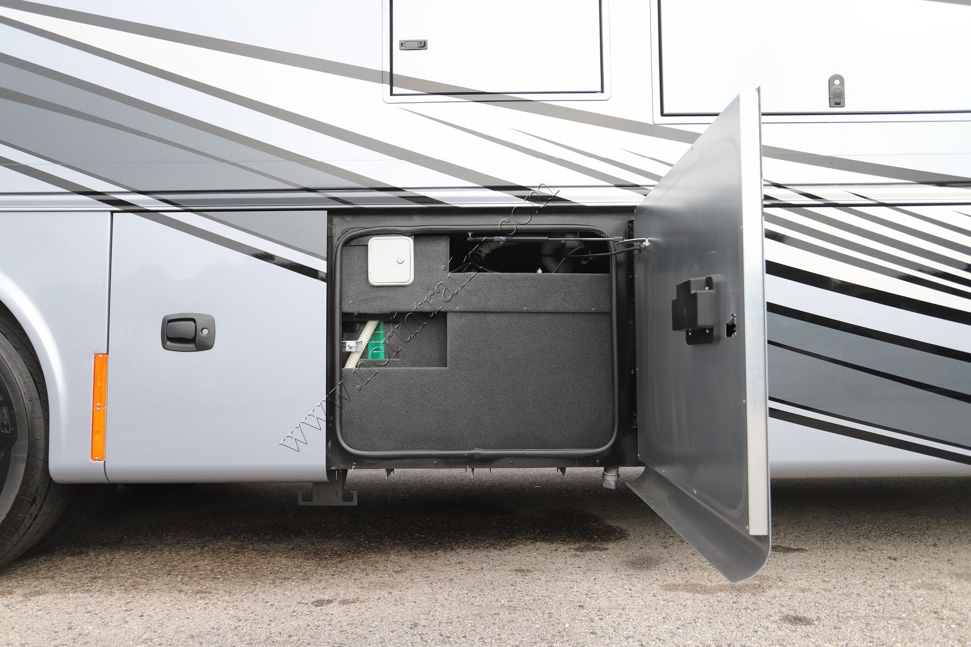 New 2026 Tiffin Motor Homes Phaeton 35CH Class A  For Sale