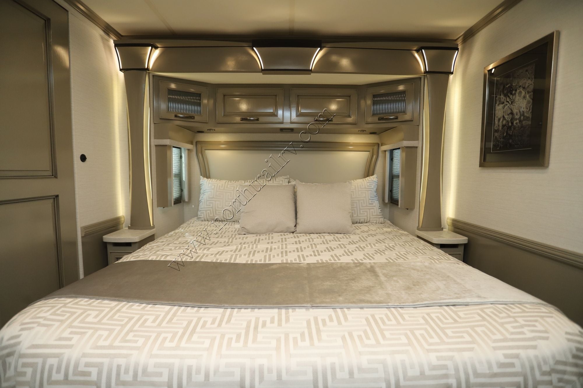 New 2026 Newmar Dutch Star 4325 Class A  For Sale