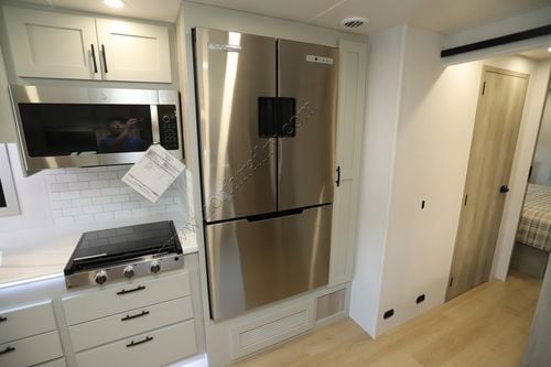 2026 Dynamax Europa 34SSFR