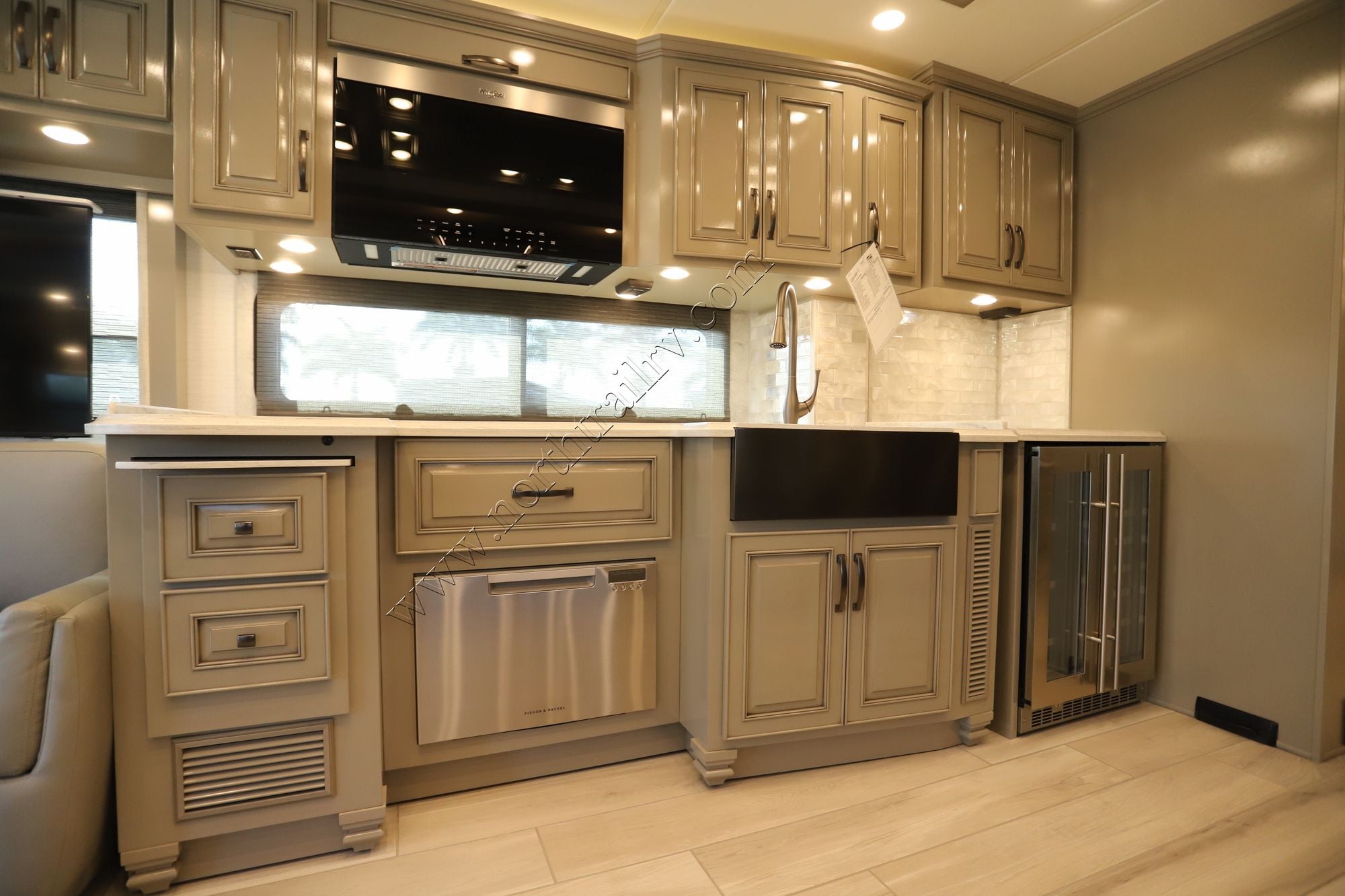 New 2026 Newmar Dutch Star 4325 Class A  For Sale