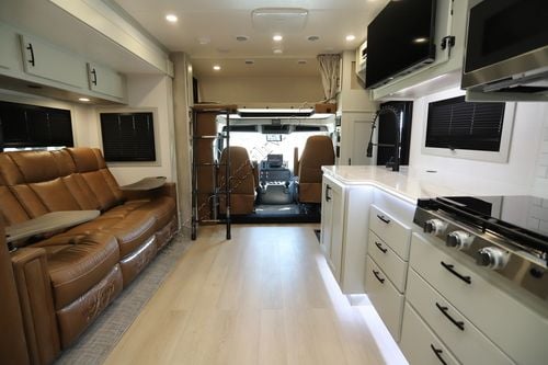 2026 Dynamax Europa 34SSFR