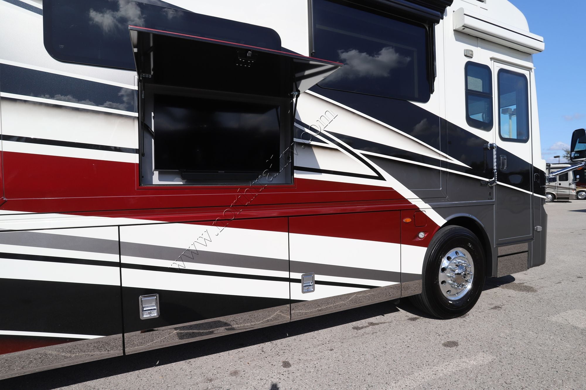 Used 2025 Newmar Mountain Aire 4118 Class A  For Sale