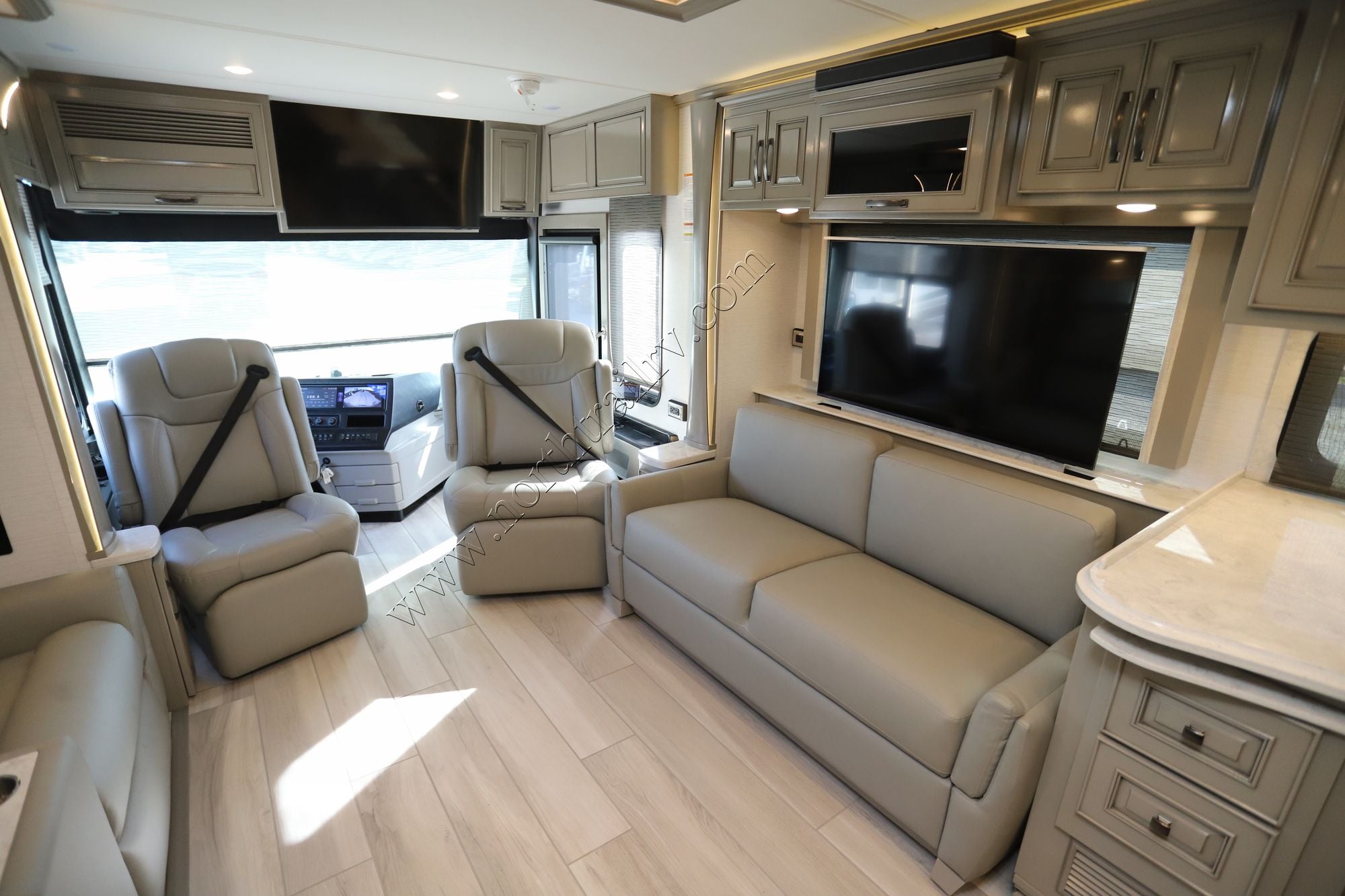 New 2026 Newmar Dutch Star 4325 Class A  For Sale