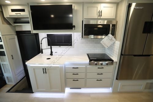 2026 Dynamax Europa 34SSFR