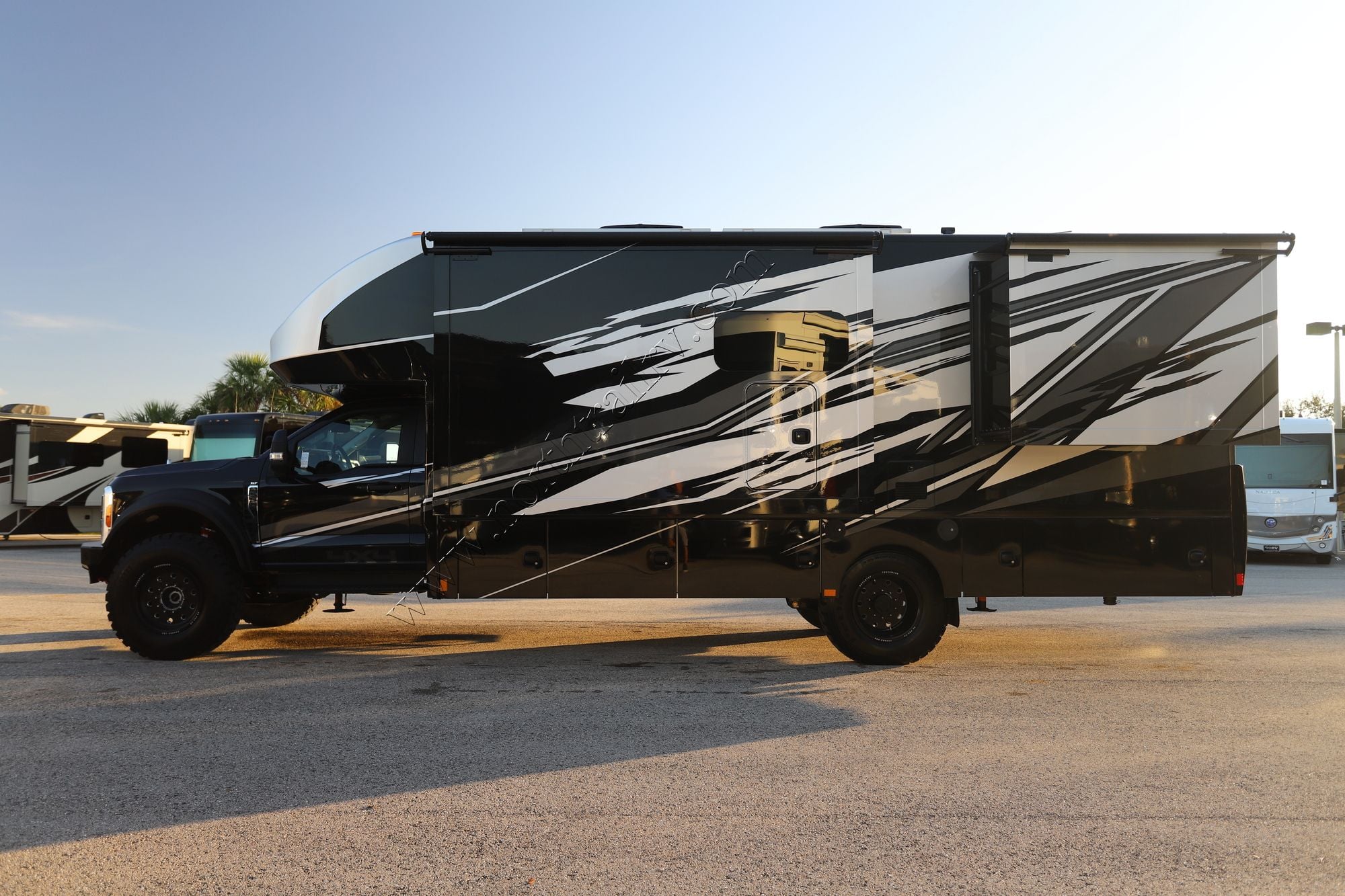 New 2026 Renegade Rv Veracruz 32VDS Super C  For Sale