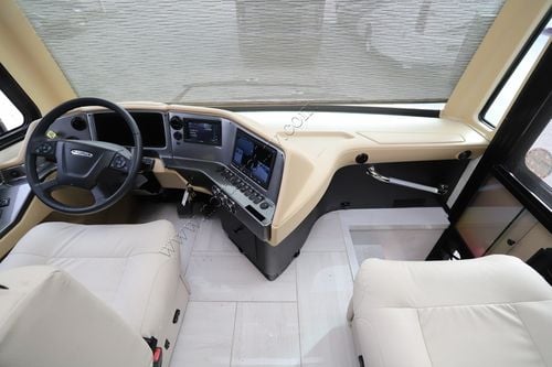 2026 Tiffin Motor Homes Phaeton 35CH