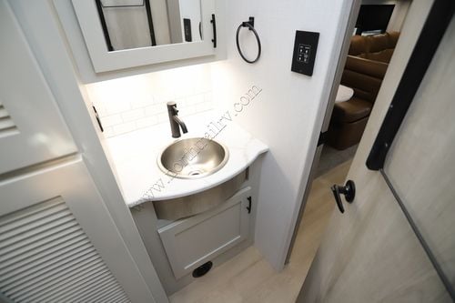 2026 Dynamax Europa 34SSFR