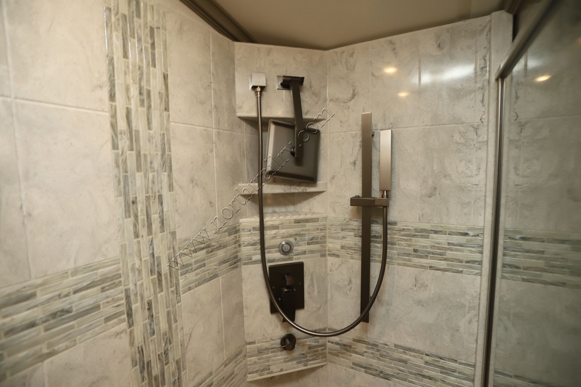 New 2026 Newmar Dutch Star 4325 Class A  For Sale