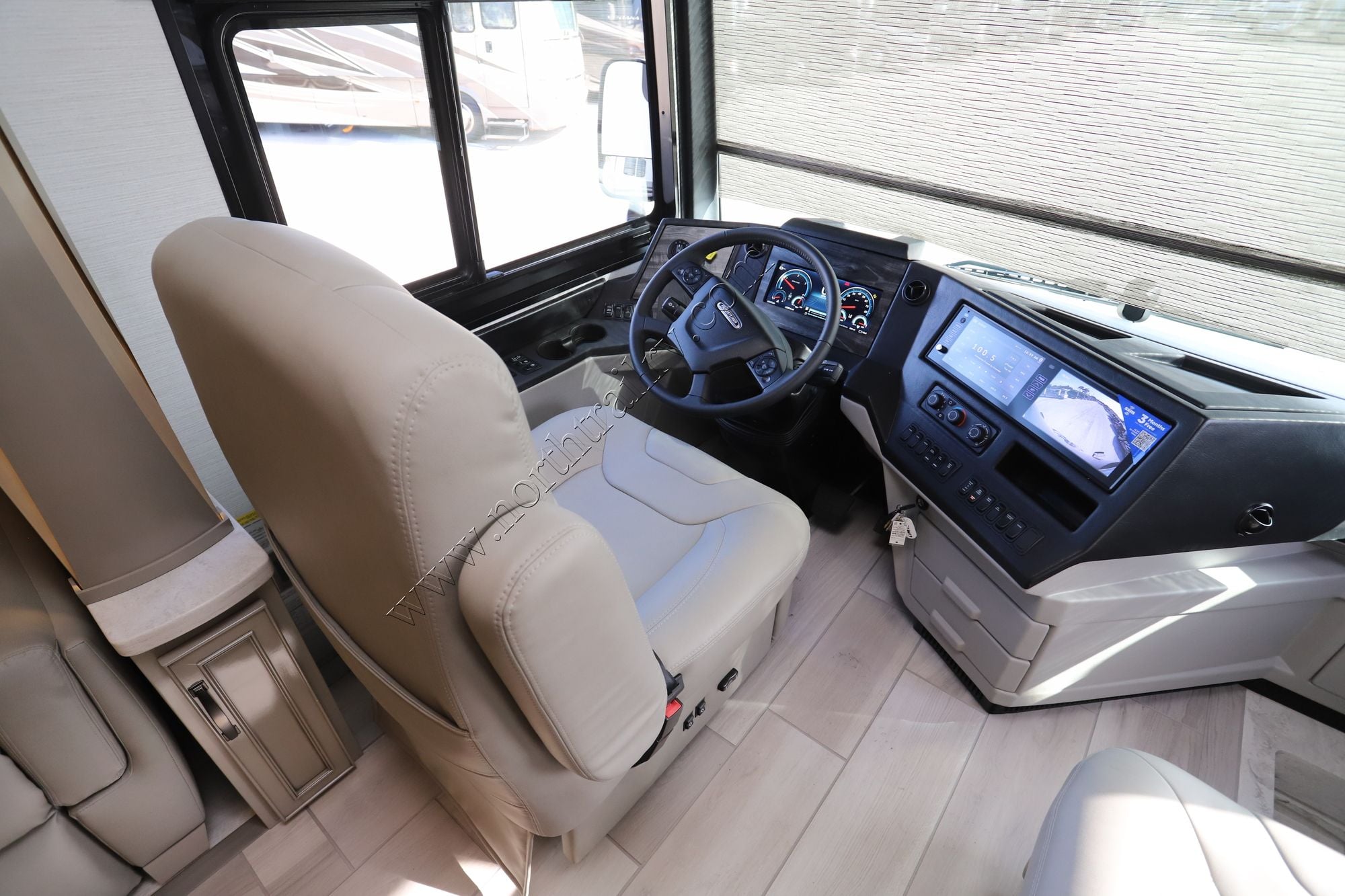 New 2026 Newmar Dutch Star 4325 Class A  For Sale