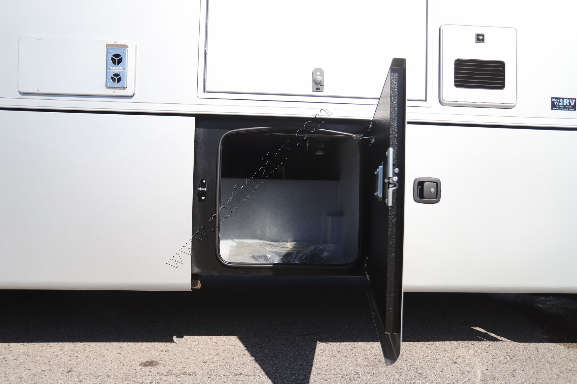 New 2026 Dynamax Europa 34SSFR Super C  For Sale