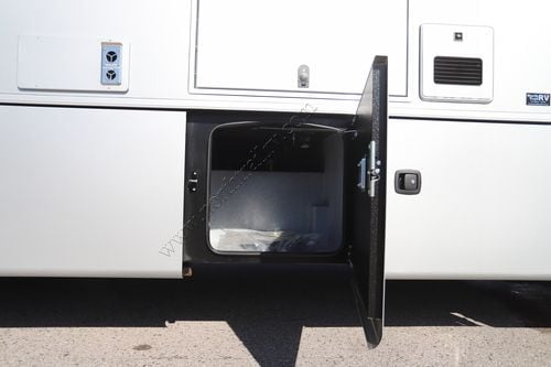 2026 Dynamax Europa 34SSFR