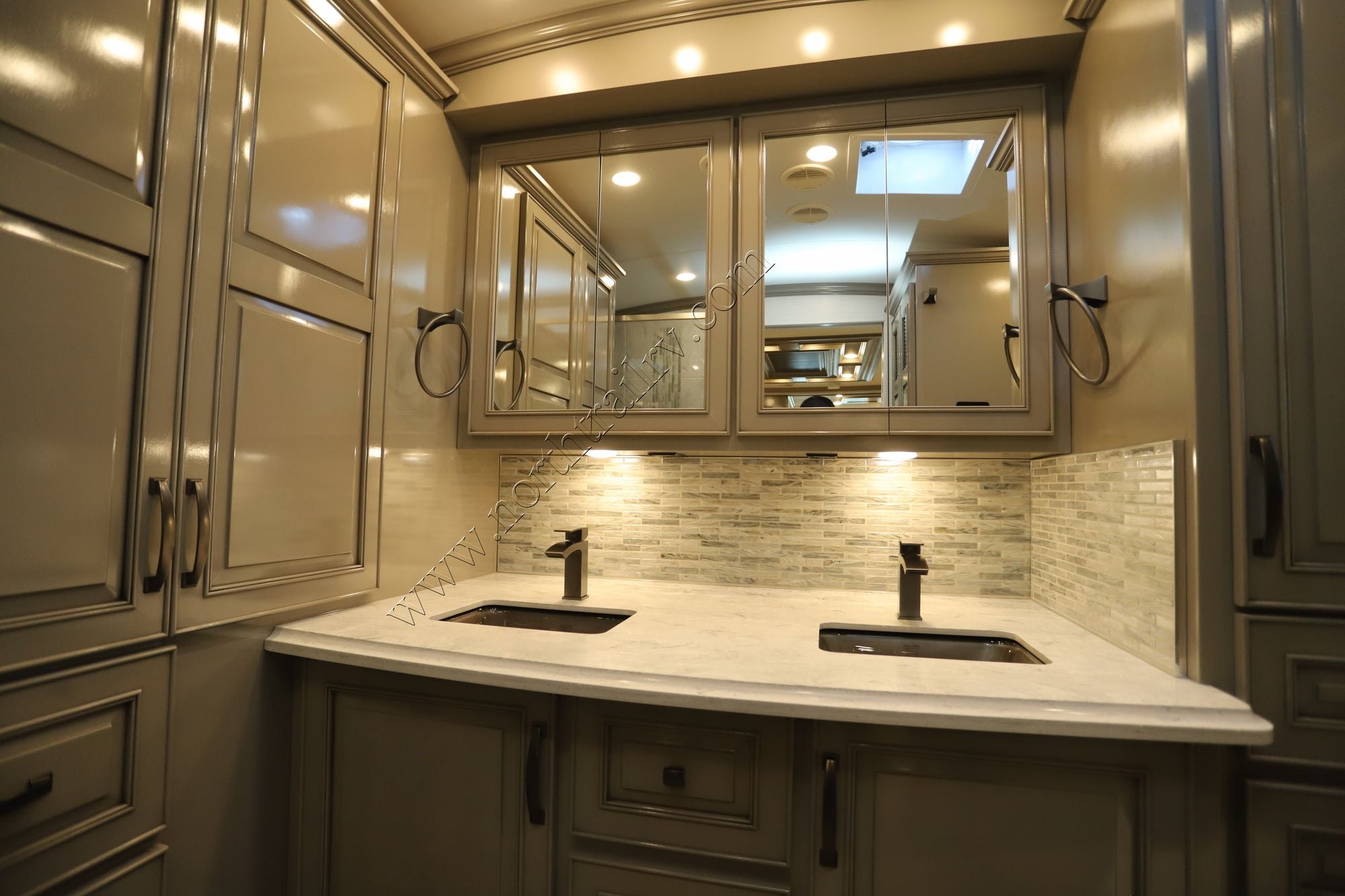 New 2026 Newmar Dutch Star 4325 Class A  For Sale