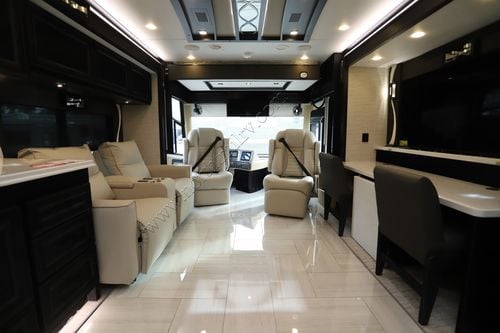 2026 Tiffin Motor Homes Phaeton 35CH