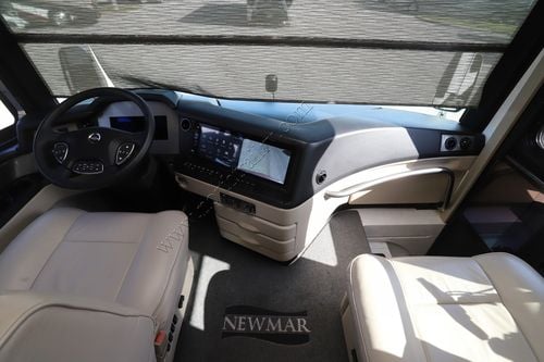 2025 Newmar Mountain Aire 4118