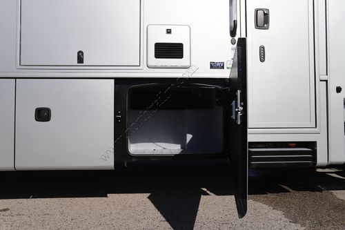 2026 Dynamax Europa 34SSFR