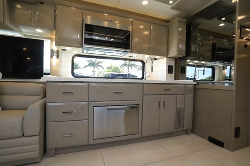 2025 Newmar Mountain Aire 4118