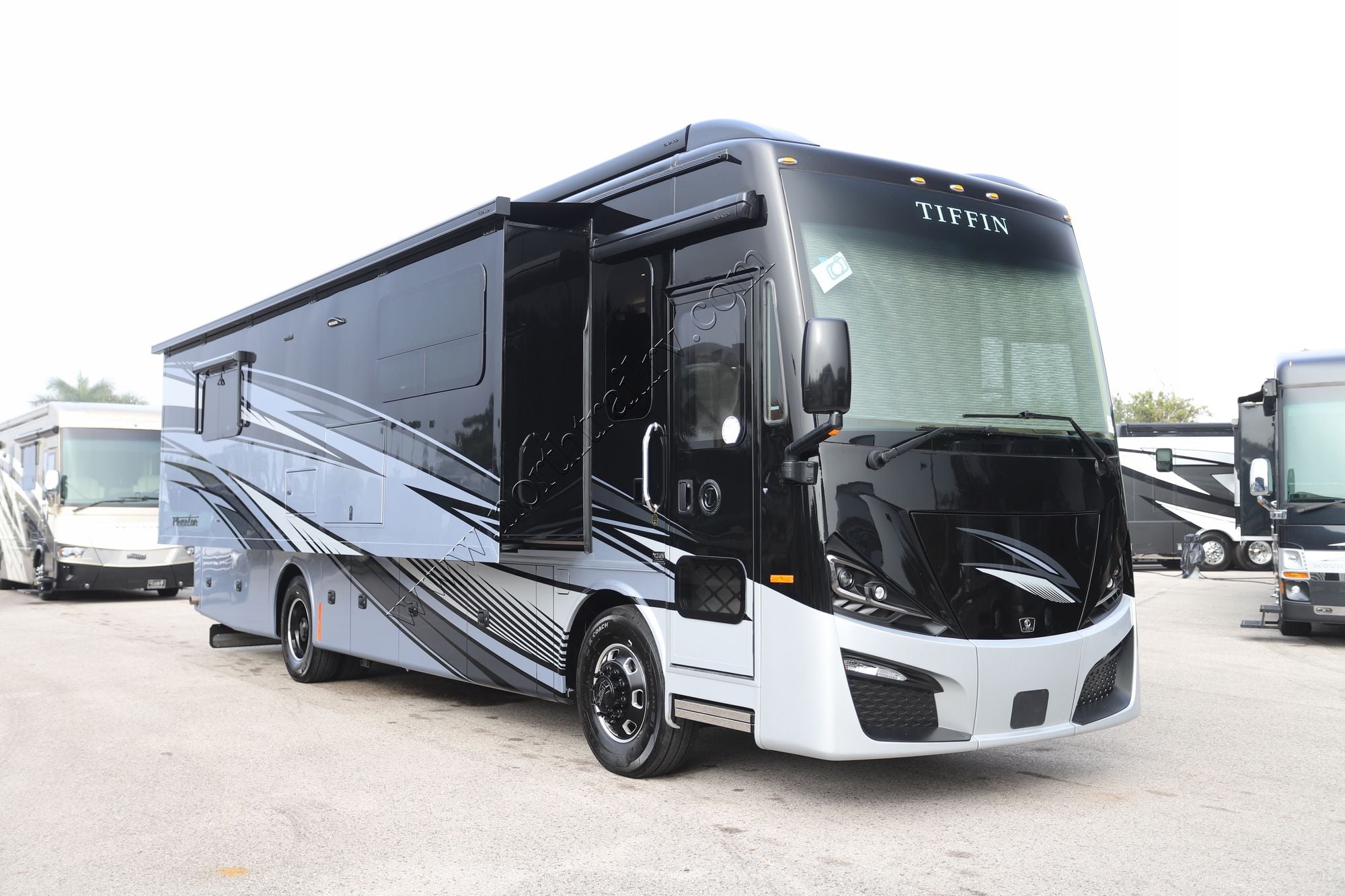 New 2026 Tiffin Motor Homes Phaeton 35CH Class A  For Sale