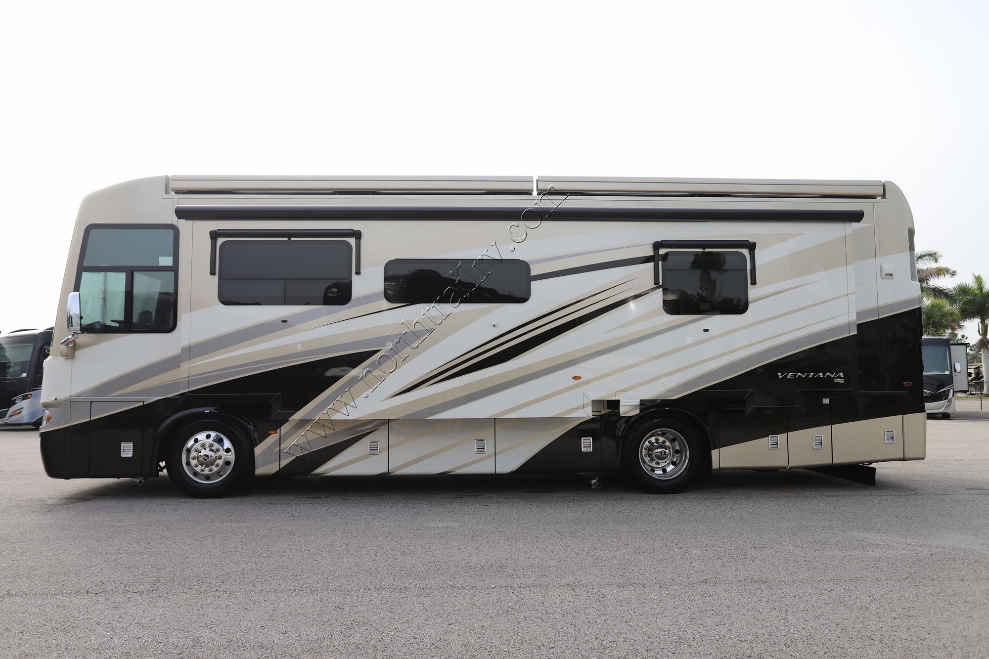 Used 2023 Newmar Ventana 3407 Class A  For Sale