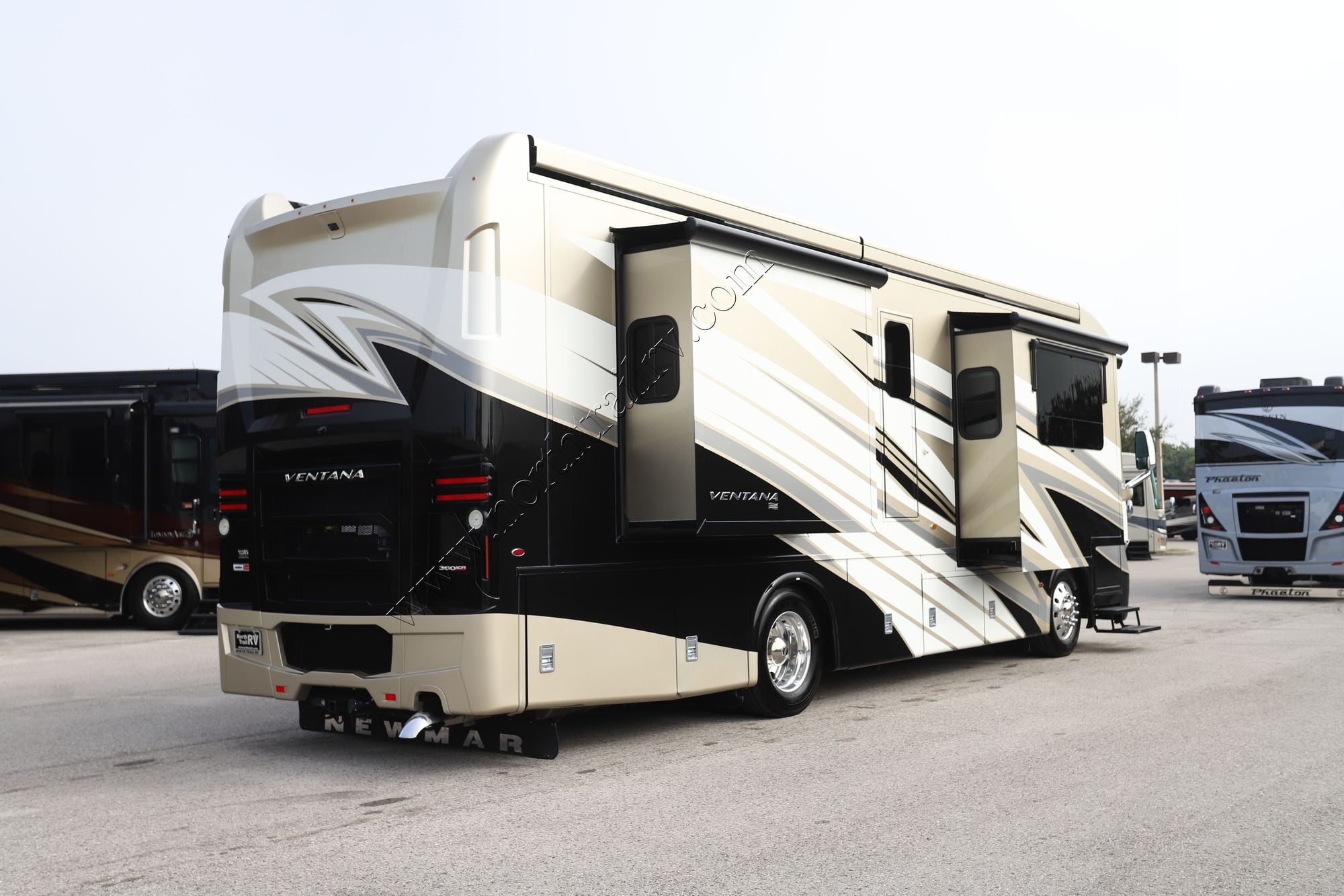 Used 2023 Newmar Ventana 3407 Class A  For Sale