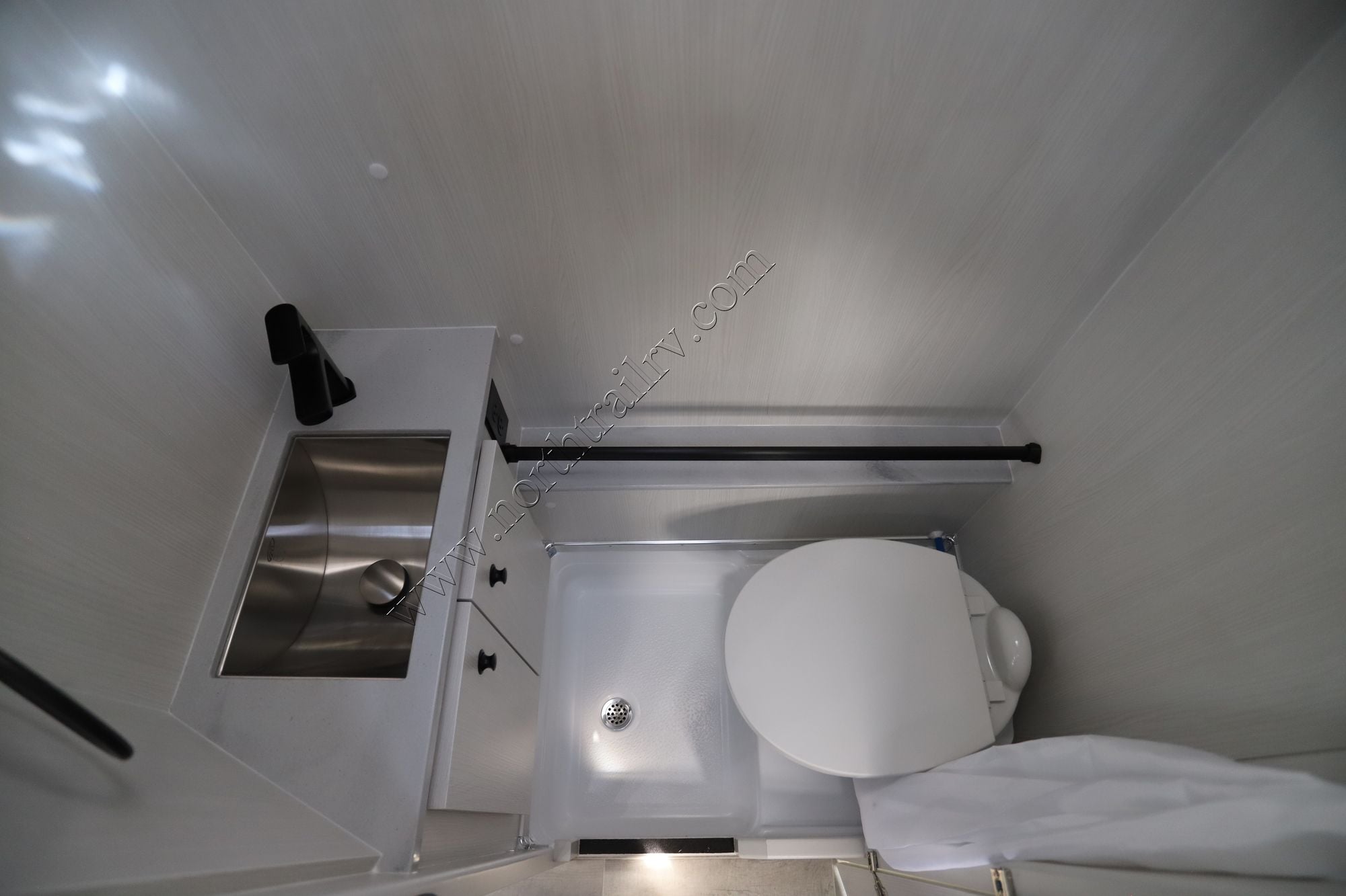 New 2026 Pleasure-Way Lexor Ts TS Class B  For Sale