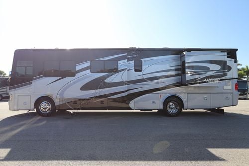2016 Tiffin Motor Homes Allegro Red 38QBA Class A