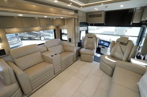 2025 Newmar Mountain Aire 4118
