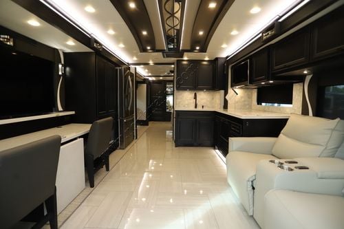 2026 Tiffin Motor Homes Phaeton 35CH