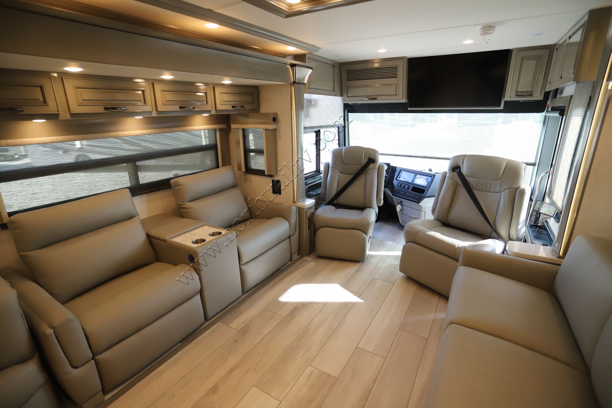 New 2026 Newmar Dutch Star 4325 Class A  For Sale