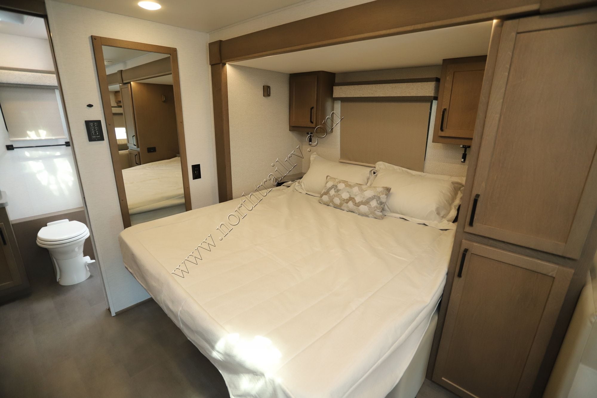 New 2026 Renegade Rv Veracruz 30VRM Super C  For Sale