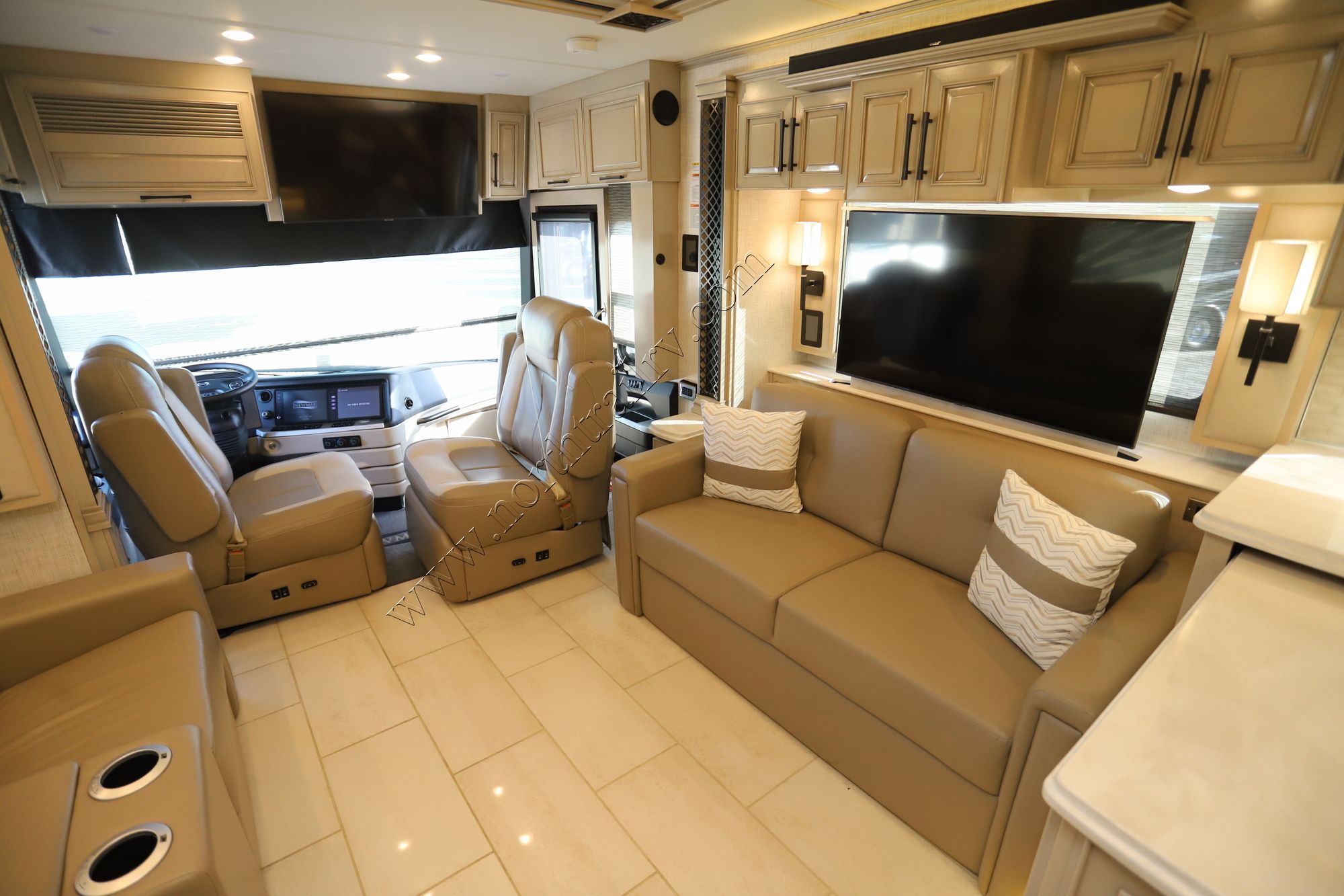 Used 2024 Newmar London Aire 4569 Class A  For Sale