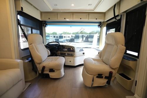 2026 Tiffin Motor Homes Byway 33FL