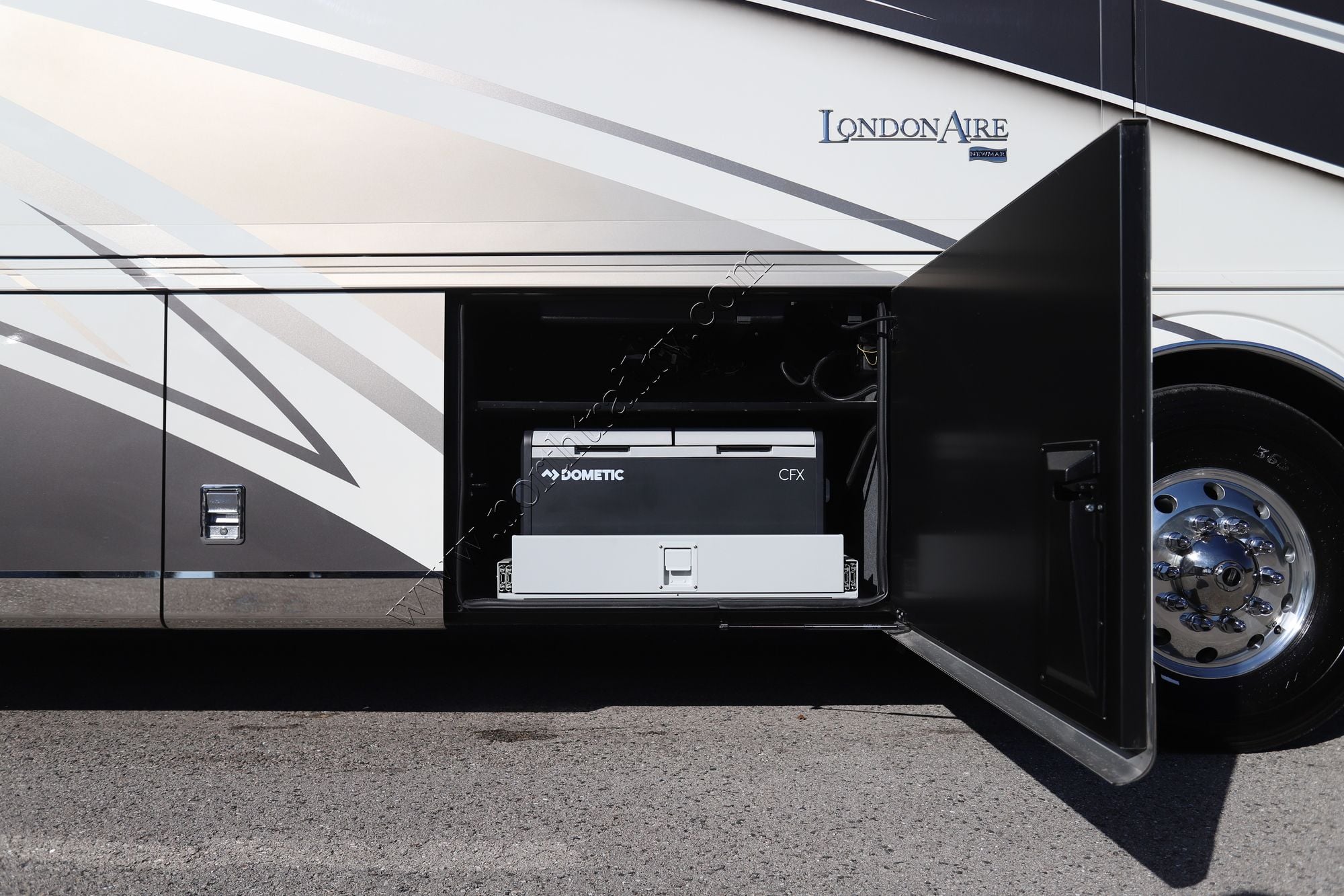 Used 2024 Newmar London Aire 4569 Class A  For Sale