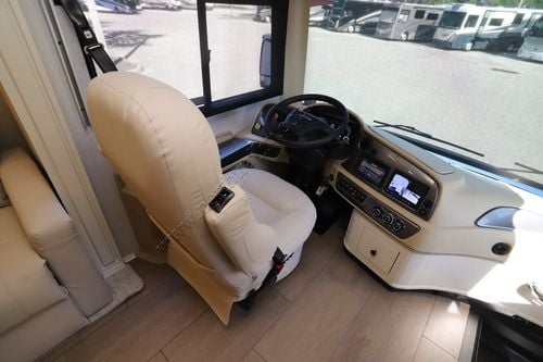 2026 Tiffin Motor Homes Byway 33FL