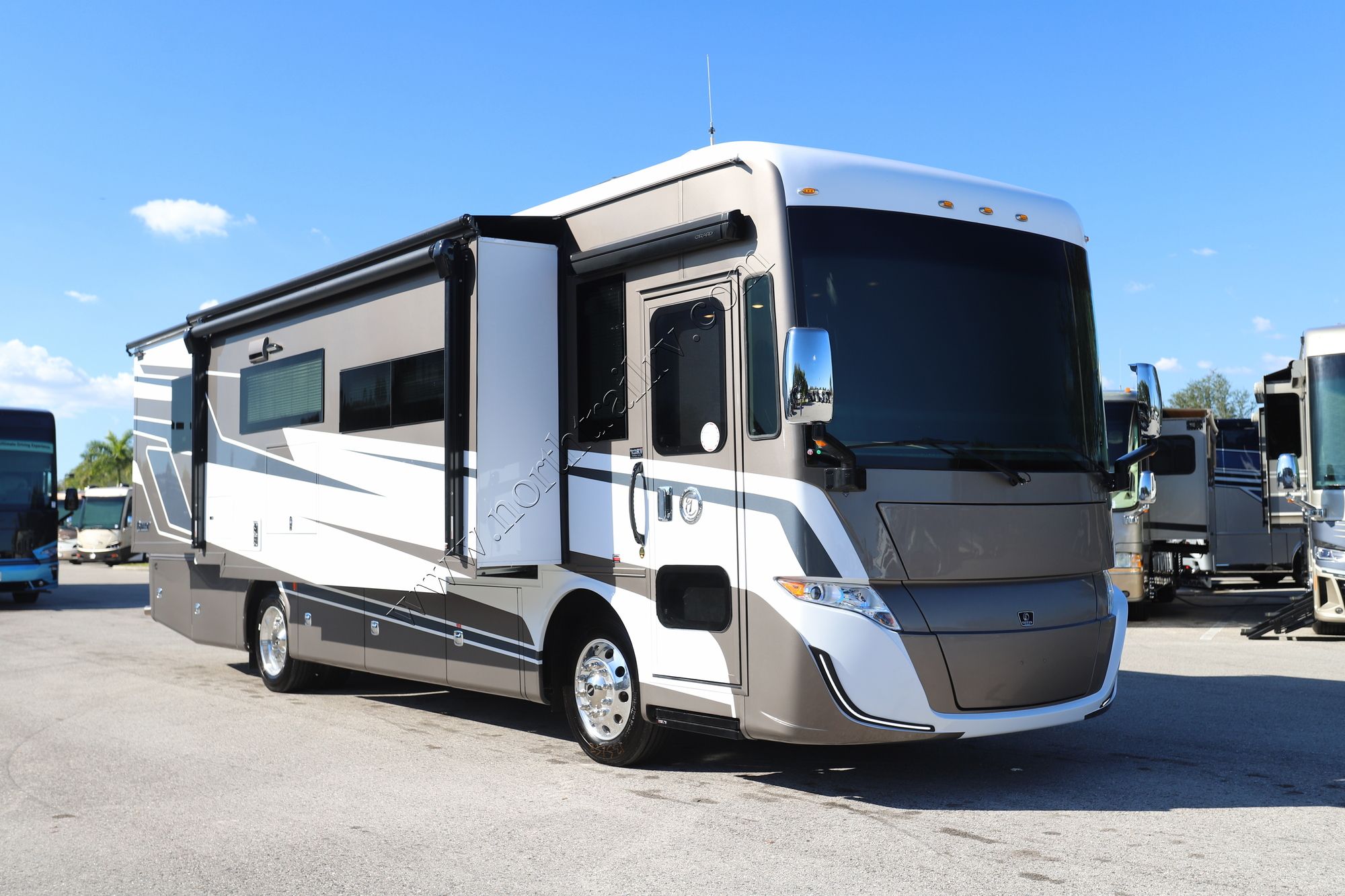 New 2026 Tiffin Motor Homes Byway 33FL Class A  For Sale