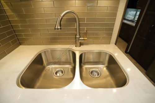 2026 Newmar Essex 4569