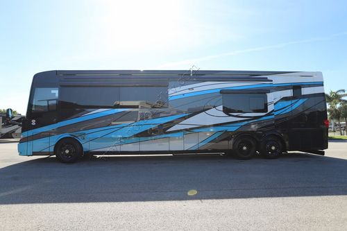 2026 Newmar Essex 4569