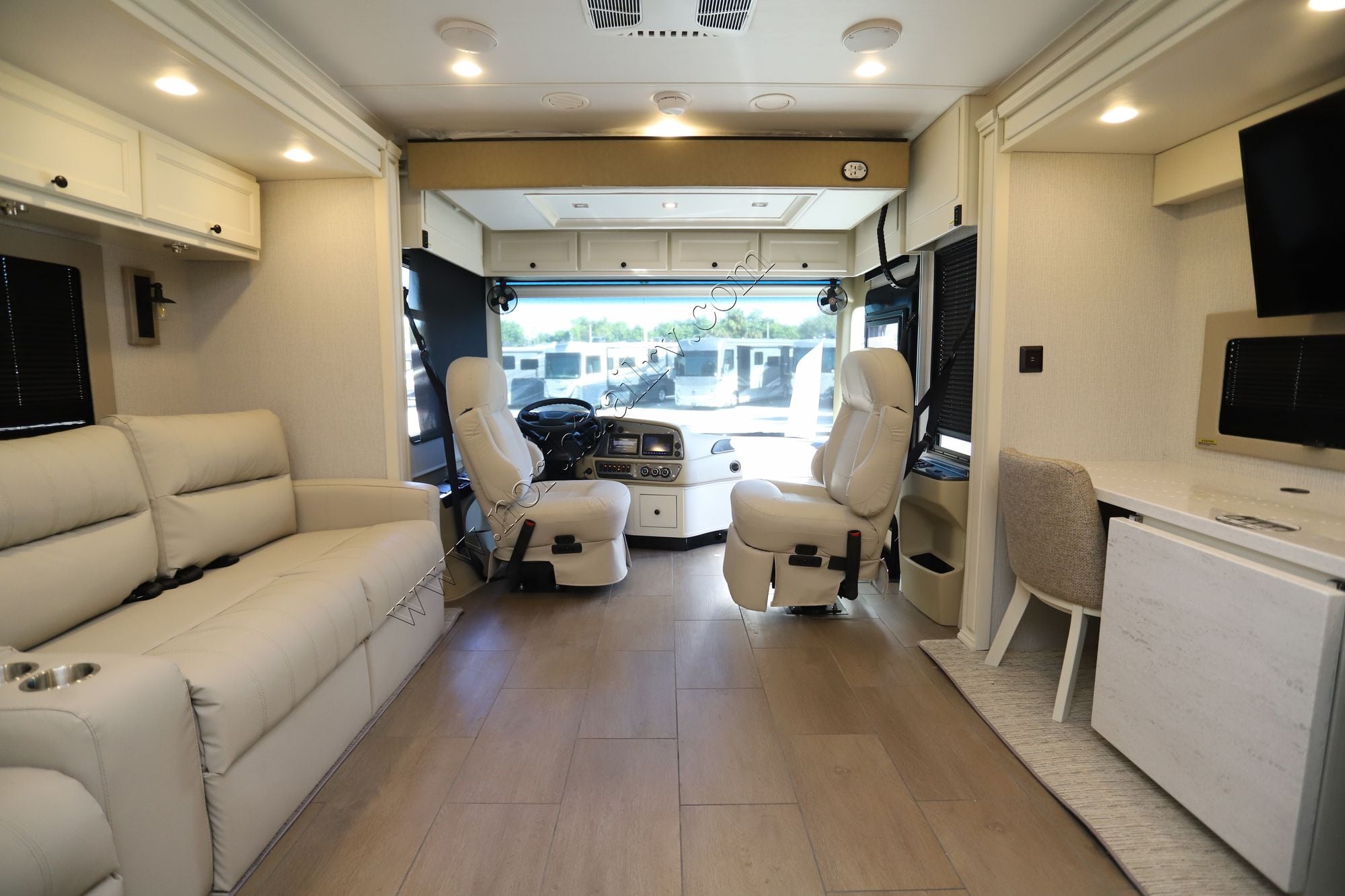New 2026 Tiffin Motor Homes Byway 33FL Class A  For Sale
