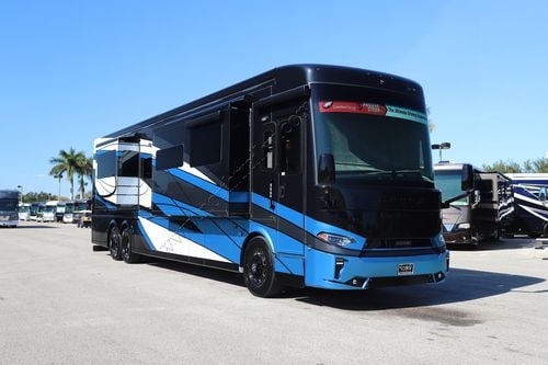 2026 Newmar Essex 4569