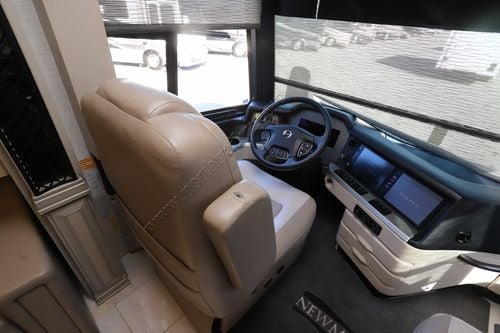 2024 Newmar London Aire 4569