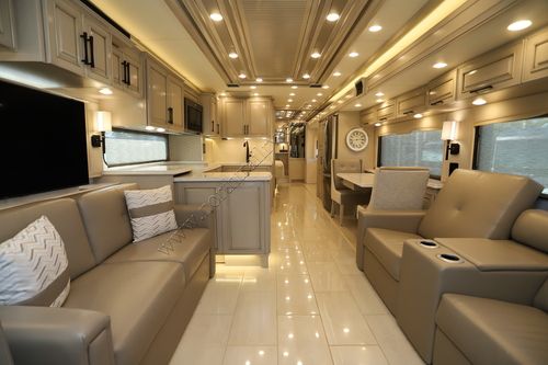 2024 Newmar London Aire 4569