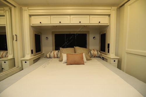 2026 Tiffin Motor Homes Byway 33FL