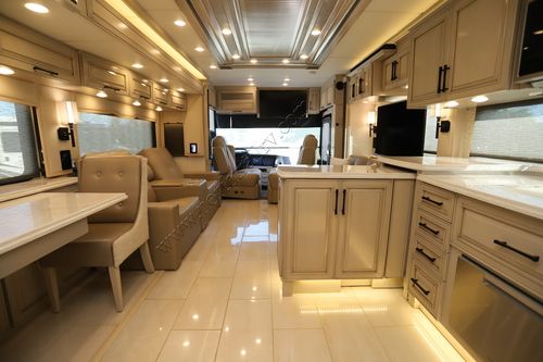 2024 Newmar London Aire 4569